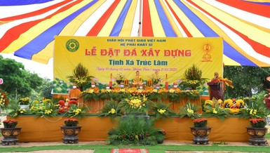 Chư tôn đức chứng minh lễ đặt đá xây dựng tịnh xá Trúc Lâm
