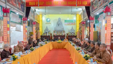 Quang cảnh phiên họp