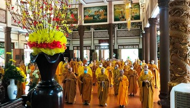 Khánh Hòa: Lễ bố-tát, quá đường tập trung kỳ đầu tiên trong mùa An cư kiết hạ Phật lịch 2566