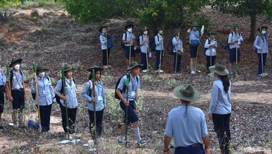 Các trại sinh tham gia trò chơi lớn