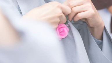 Đóa hồng phai sắc thắm