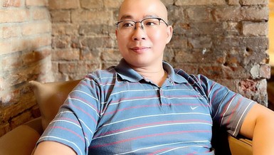 Lưu Đình Long từng có 14 năm công tác tại Báo Giác Ngộ, hiện anh cũng là cộng tác viên thân thiết của báo