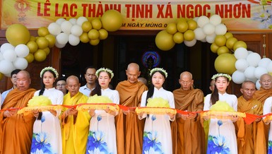 Chư tôn giáo phẩm cắt băng khánh thành tịnh xá Ngọc Nhơn