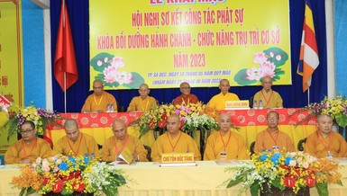 Chư tôn đức chứng minh buổi lễ khai mạc