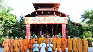 Lưu niệm tại tổ đình Minh Đăng Quang (Vĩnh Long)