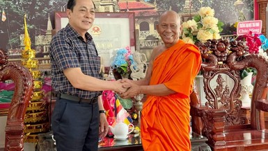 Trà Vinh: Lãnh đạo Tỉnh ủy thăm, chúc Tết cổ truyền Chôl Chnam Thmây