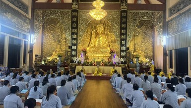 Khóa lễ tưởng niệm ngày Đức Phật Thích Ca Mâu Ni nhập Niết-bàn tại thiền viện Trúc Lâm Hàm Rồng