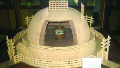 Hai mảnh xá-lợi được lưu giữ trong Bảo tàng Ấn Độ tại Kolkata