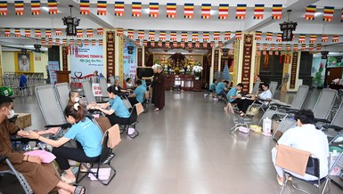 Chư Tăng Ni, Phật tử cùng nhau lan tỏa thông điệp “Hiến giọt máu đào, trao người sự sống” tại chùa Nam Hải - trụ sở Ban Trị sự GHPGVN TP.Hải Phòng
