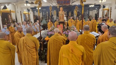 Lễ tưởng niệm diễn ra tại chùa Viên Giác 