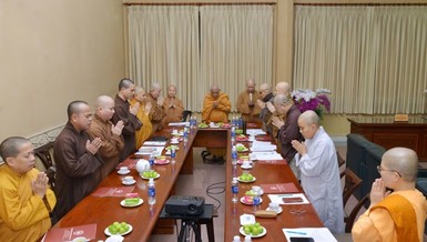 Phiên họp của Viện Nghiên cứu Phật học VN vào sáng 10-9 - Ảnh: Bảo Toàn/BGN