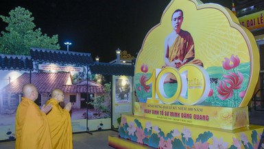 Không gian triển lãm "Tổ sư Minh Đăng Quang: Khởi nguyên và sự truyền thừa" tại pháp viện Minh Đăng Quang