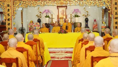 Ban Thường trực Ban Trị sự GHPGVN TP.HCM thăm, sách tấn chư hành giả an cư tại trường hạ Hưng Phước
