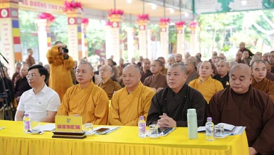 Chư tôn đức Ban Trị sự GHPGVN tỉnh Thanh Hóa tham dự hội nghị
