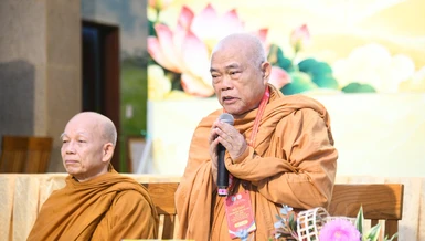 Hòa thượng Thích Giác Toàn đánh giá cao tinh thần đóng góp của chư tôn đức, các học giả, nhà nghiên cứu và đại biểu vào thành công chung của hội thảo