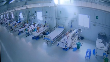 Còn 2.174 bệnh nhân nặng đang thở máy và 21 bệnh nhân can thiệp ECMO - Ảnh: Bảo Toàn