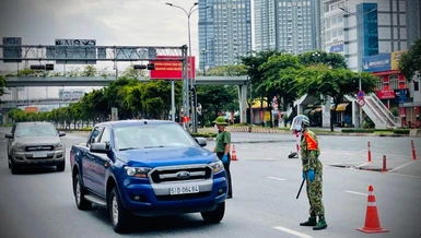 Chính phủ yêu cầu tiếp tục kiểm soát việc đi lại giữa TP.HCM và các tỉnh Long An, Bình Dương, Đồng Nai