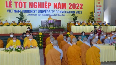 Đại diện Tăng Ni sinh viên, học viên phát biểu cảm tưởng, tri ân - Ảnh: Bảo Toàn/BGN