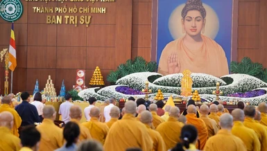 Lễ tưởng niệm đồng bào tử vong trong đại dịch Covid-19 diễn ra tại Việt Nam Quốc Tự, ngày 8-11-2021 - Ảnh: Hải An