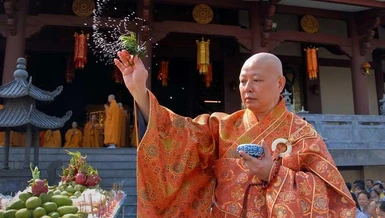 [VIDEO] Hòa thượng Thích Lệ Trang giải thích tại sao phải cúng cháo loãng khi thí thực cô hồn?
