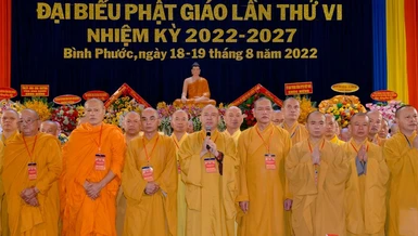 Tân Ban Trị sự Phật giáo tỉnh Bình Phước nhiệm kỳ 2022-2027 do Thượng tọa Thích Đức Thiện làm Trưởng ban phát biểu nhận nhiệm vụ