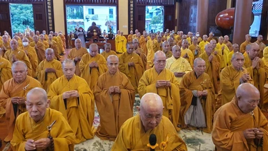 Chư tôn đức Phật giáo TP.HCM và quận Tân Bình dâng hương tưởng niệm sáng 29-7-Nhâm Dần