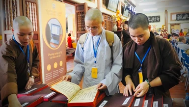 Trung tâm Tư liệu Phật giáo Việt Nam vừa được làm lễ ra mắt tại chùa Đại Từ Ân - Hà Nội