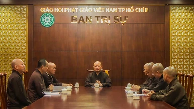 Quang cảnh phiên họp