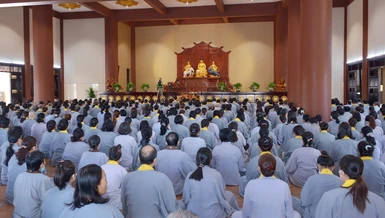 Quang cảnh thời pháp thoại tại giảng đường chùa Huê Nghiêm do Hòa thượng Thích Lệ Trang đảm trách, sáng 26-2 - Ảnh: Bảo Toàn/BGN
