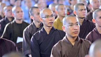 Tăng Ni sinh viên cử nhân Phật học hệ chính quy thuộc Học viện Phật giáo VN tại TP.HCM