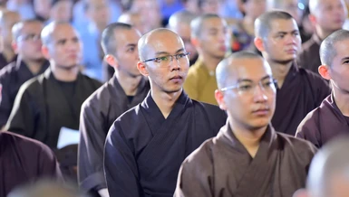 Tăng Ni sinh viên cử nhân Phật học hệ chính quy thuộc Học viện Phật giáo VN tại TP.HCM