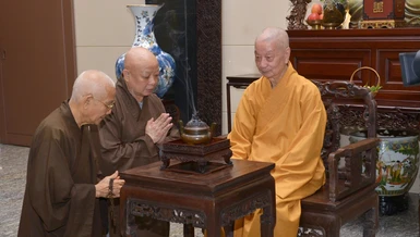 [Video] Ban Kiến đàn bạch thỉnh Đức Pháp chủ khai thị tại Đại giới đàn Bửu Huệ