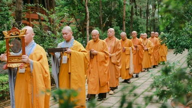 Giới tử cung nghinh chư vị giáo phẩm, Ban Kiến đàn quang lâm Giới đài viện Huệ Nghiêm (Q.Bình Tân)