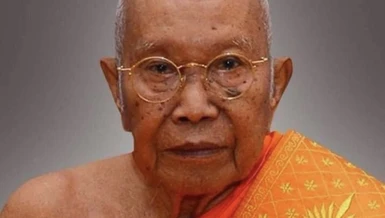 Đức Đại lão Hòa thượng Tep Vong, Tăng vương Phật giáo Campuchia vừa viên tịch, thượng thọ 93 tuổi.