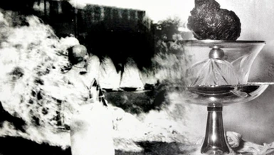 Hòa thượng Thích Quảng Đức vị pháp thiêu thân trong Pháp nạn 1963