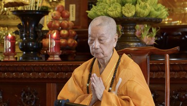 [Video] Đức Pháp chủ GHPGVN giáo giới Tăng Ni sau Lễ Tự tứ kết thúc mùa An cư Phật lịch 2568