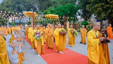 [Video] Khóa bồi dưỡng kiến thức Giới luật Phật giáo do Ban Tăng sự T.Ư tổ chức tại Bình Dương