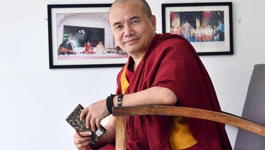 Thầy Geshe Dorji Damdul