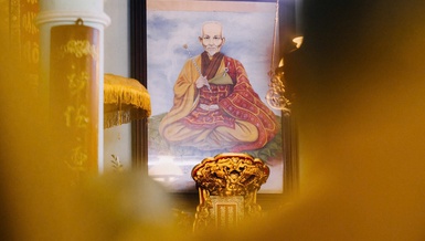 sư Nguyên Thiều tại Tổ đường tu viện Nguyên Thiều - Bình Định - Ảnh: Phùng Anh Quốc