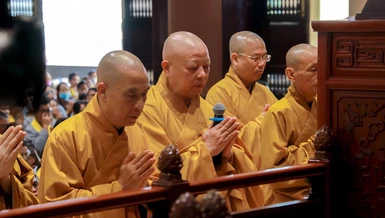 [VIDEO] Hòa thượng Thích Lệ Trang thuyết giảng: "Ý nghĩa 12 đại nguyện của Đức Phật Dược Sư"