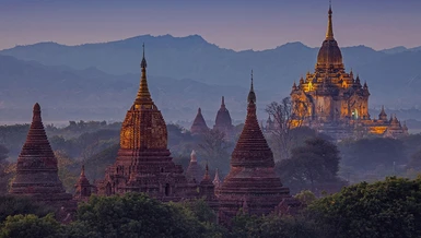 Pagan với hàng trăm chùa tháp đền đài