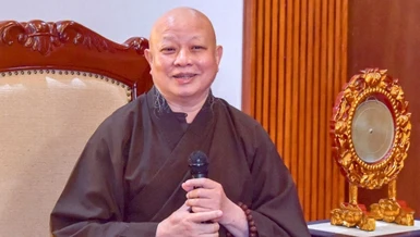 [TRỰC TUYẾN] Hòa thượng Thích Lệ Trang thuyết giảng: "Ánh sáng tỉnh thức"