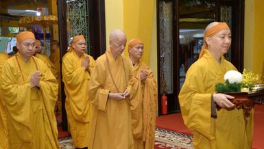 [Video] Lễ nhập kim quan Trưởng lão Hòa thượng Thích Trí Tịnh, Đức Pháp chủ GHPGVN quang lâm viếng tang