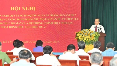 Hội nghị tổng kết thực hiện Nghị quyết 18-NQ/TW do Thành ủy TP.HCM tổ chức sáng nay, 22-10 - Ảnh: Việt Dũng
