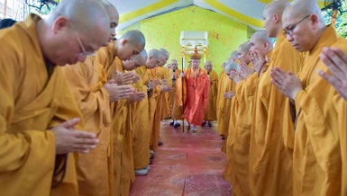 [Video] Lễ kỳ siêu, tưởng niệm tại Nghĩa trang Đô Thành cũ của Sài Gòn (nay là Công viên Lê Thị Riêng)