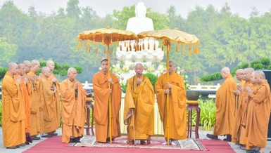 [Video] Lễ kỷ niệm Đức Thích Ca thành đạo, công bố ngày truyền thống Đạo tràng Pháp Hoa