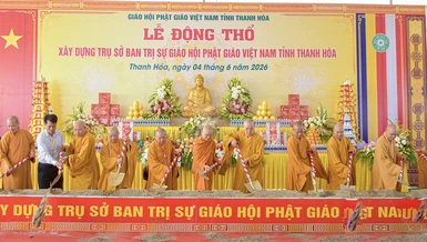 Ban Trị sự GHPGVN tỉnh Thanh Hóa thực hiện nghi thức động thổ xây dựng chùa Thiên Vương (X.Hoằng Lộc) - trụ sở Văn phòng Ban Trị sự Phật giáo tỉnh - Ảnh: Quảng Đạo/BGN