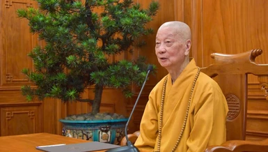 [Video] Thuyết giảng mới nhất của Đức Pháp chủ GHPGVN: Làm sao trì tụng kinh Pháp hoa để được Phật hộ niệm?