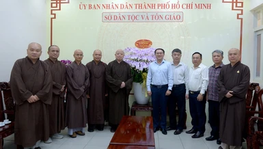 Phái đoàn Ban Thường trực Ban Trị sự GHPGVN TP.HCM tại Trụ sở Sở Dân tộc và Tôn giáo TP.HCM - Ảnh: Bảo Toàn/BGM