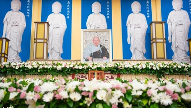 Giác linh đài Đại lão Hòa thượng Tịnh Không (1927-2022)